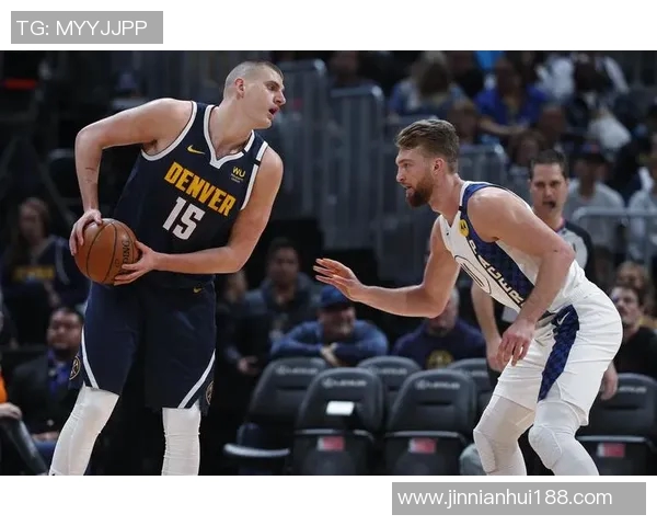 掘金对阵国王首发阵容公布约基奇穆雷携手出战琼斯迎生涯首次首发机会